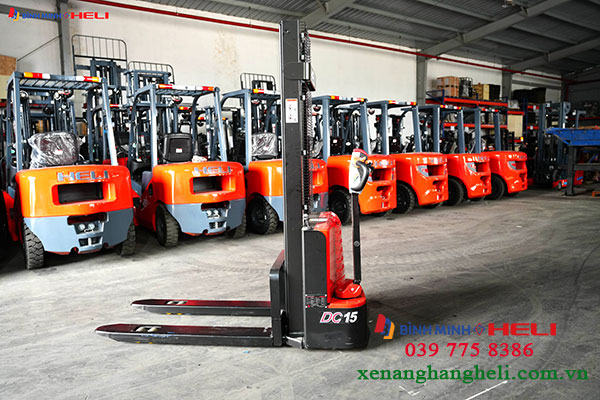 Dòng Xe Nâng điện Cao Dắt Lái