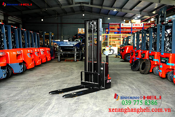 Xe Nâng Tay Cao Chạy điện Dùng Pallet 1 Mặt