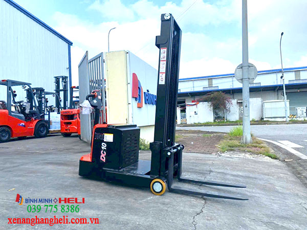 Xe Nâng Tay điện Cao Dắt Lái CPD10-J
